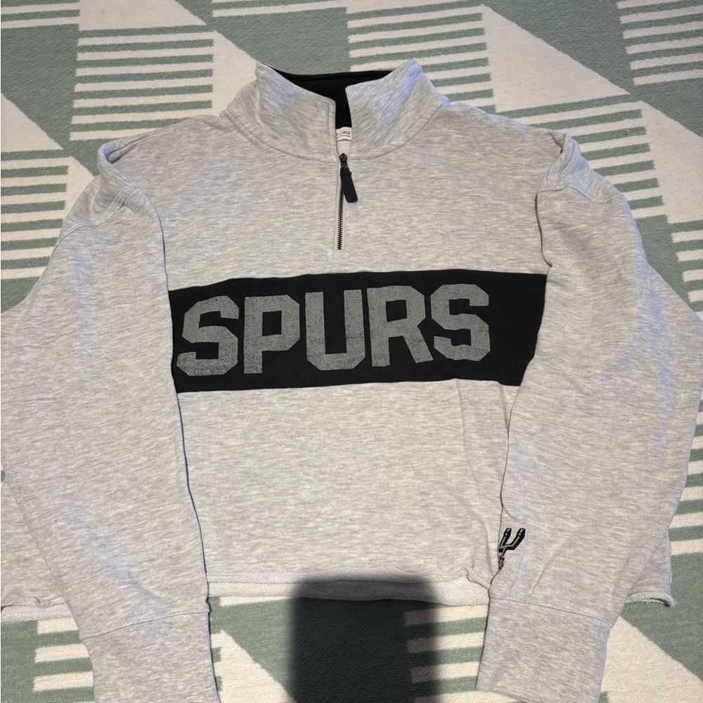 47 Brand Gray and Black SPURS Zip-Up crop Sweater